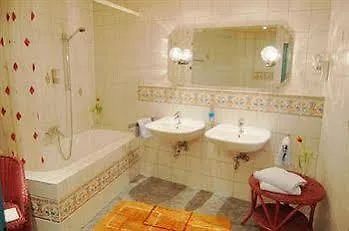 Weinstockwerk Hotel St Peter Norymberga 3*,  Niemcy